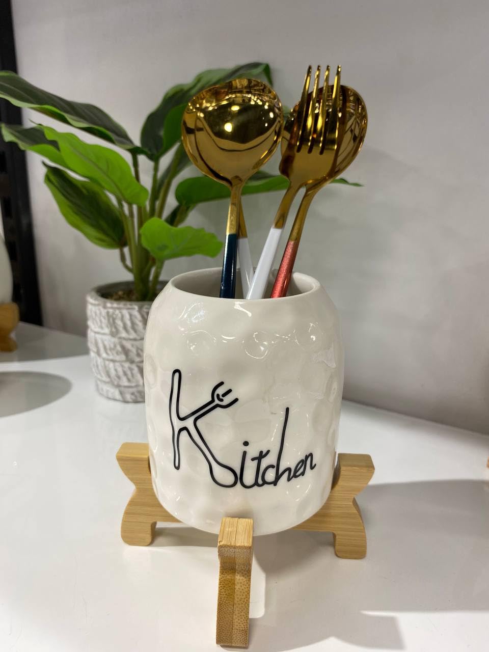 ELEGANT PORCELAIN SPOON REST – WITH NATURAL BAMBOO STAND