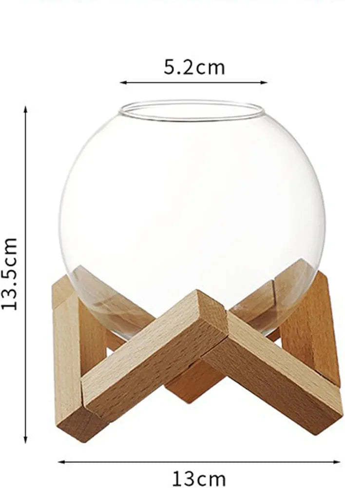 Cocktail Glass With Wooden Stand